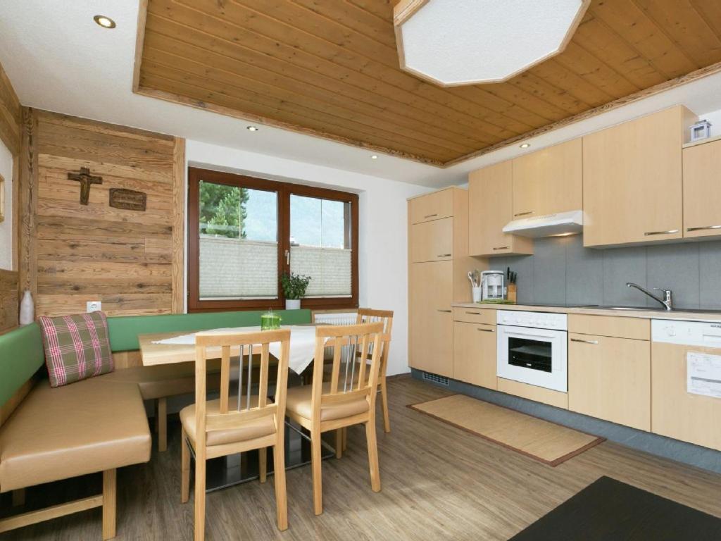 Appartement Haus Helene Prantl à Längenfeld Extérieur photo